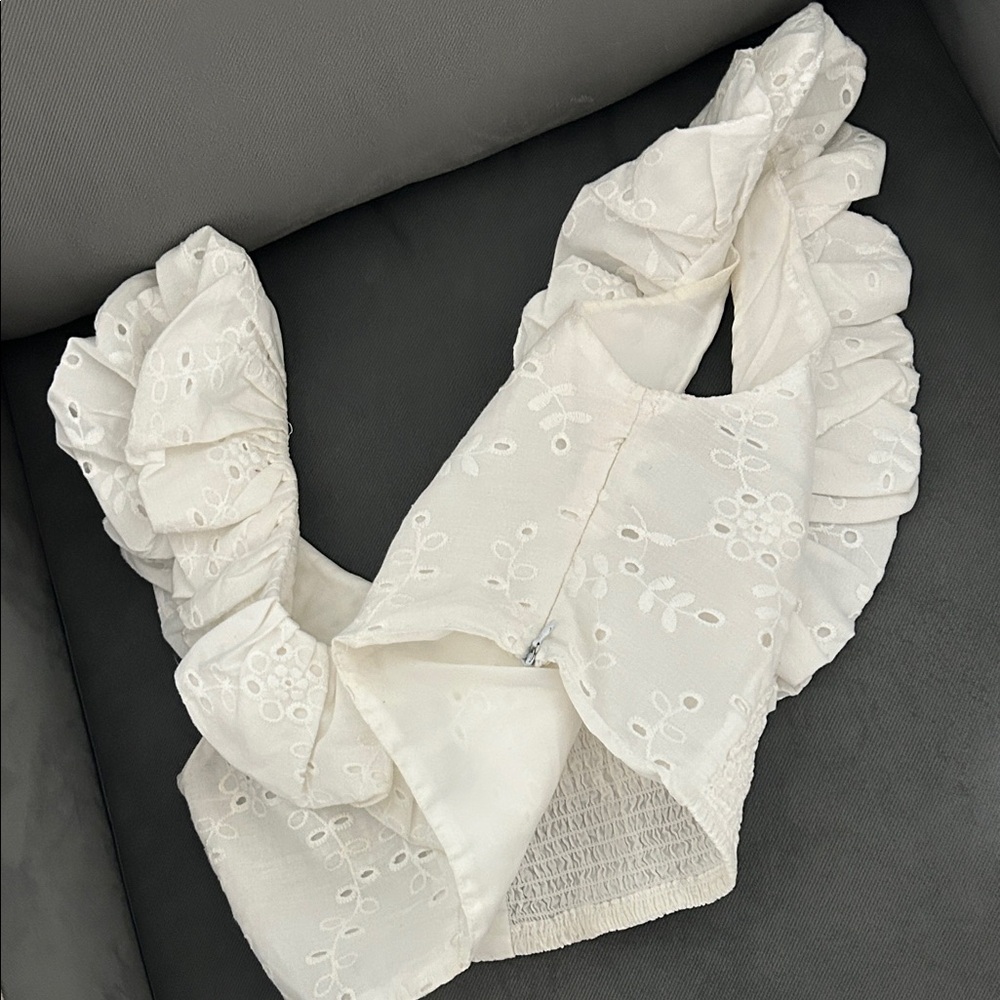 Zara White Embroidered Ruffle Crop Top - Picture 3 of 3